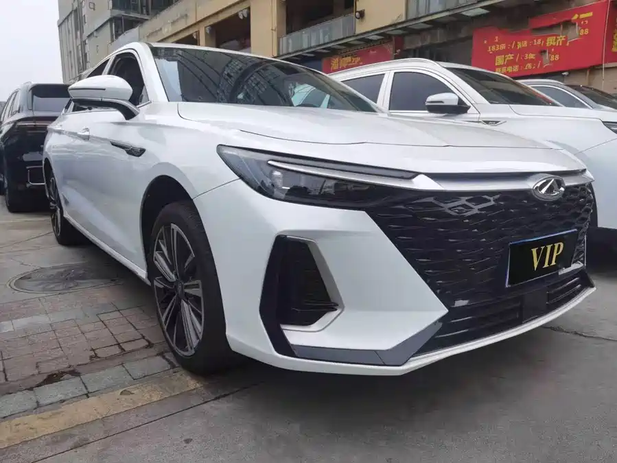 Chery Arrizo 8