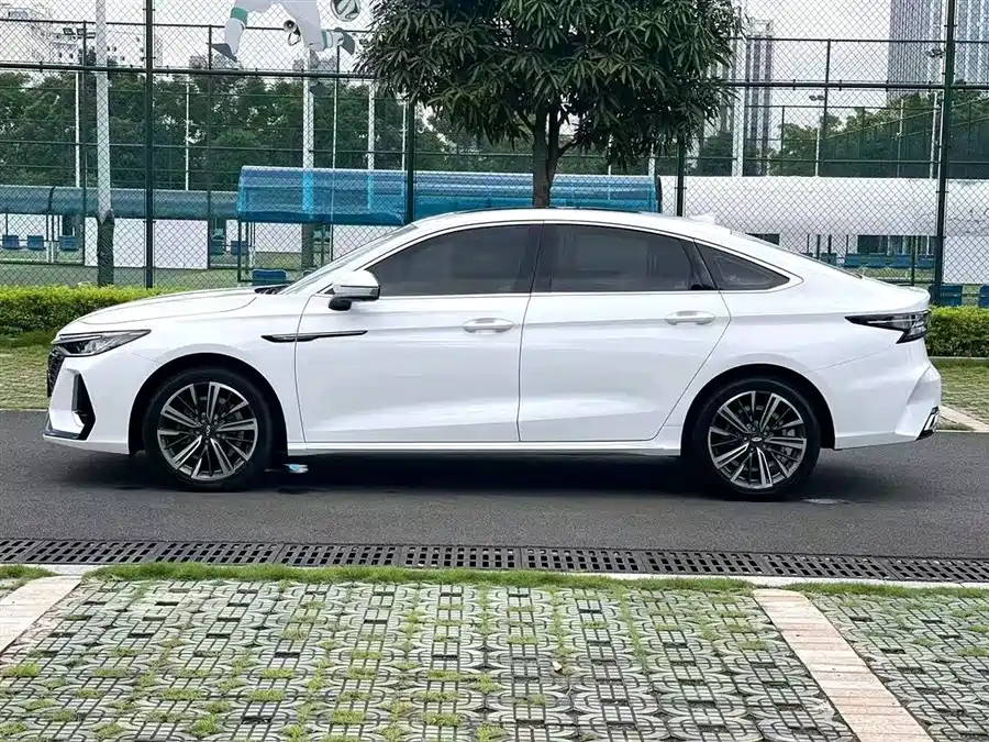 Chery Arrizo 8