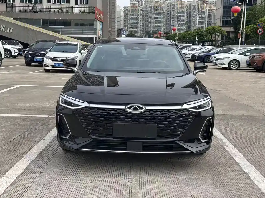 Chery Arrizo 8