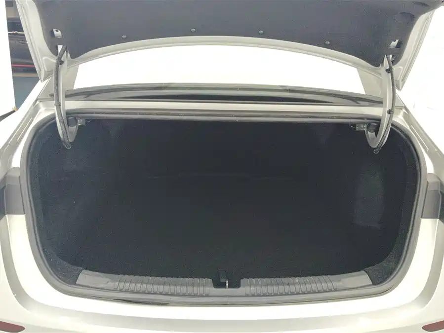 Roewe D7