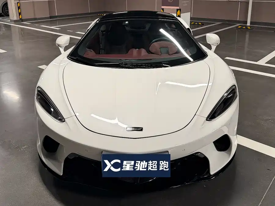 McLaren GT