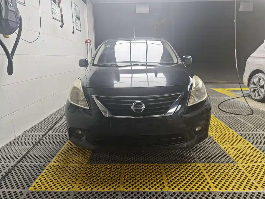 Nissan Sunny