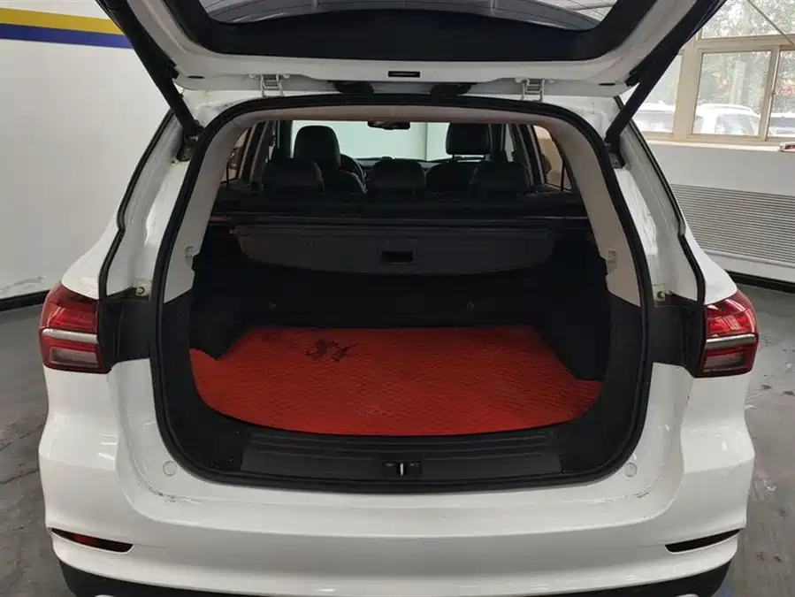 Roewe RX5