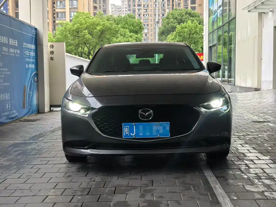 Mazda 3