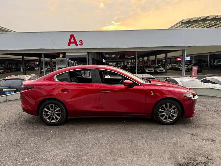 Mazda 3