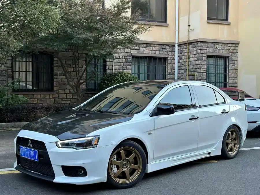 Mitsubishi Wing God