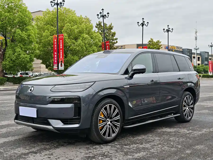 BYD N9