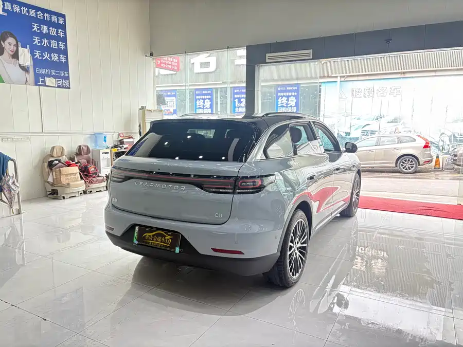 Leapmotor C11