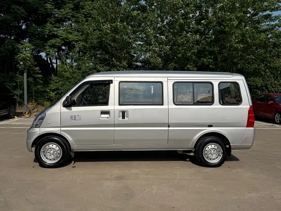 Wuling Rongguang EV