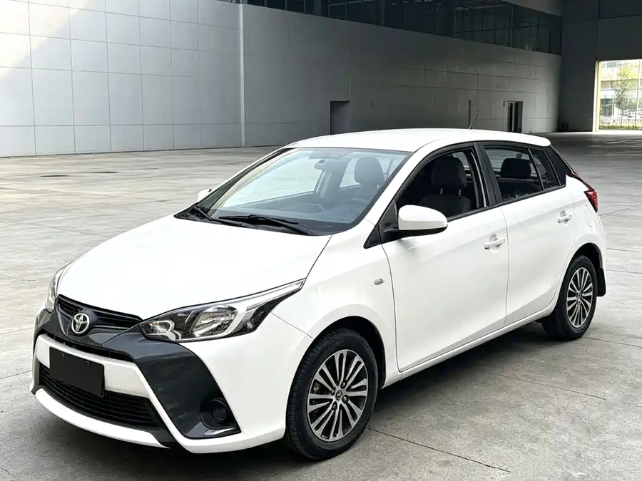 Toyota YARiS L