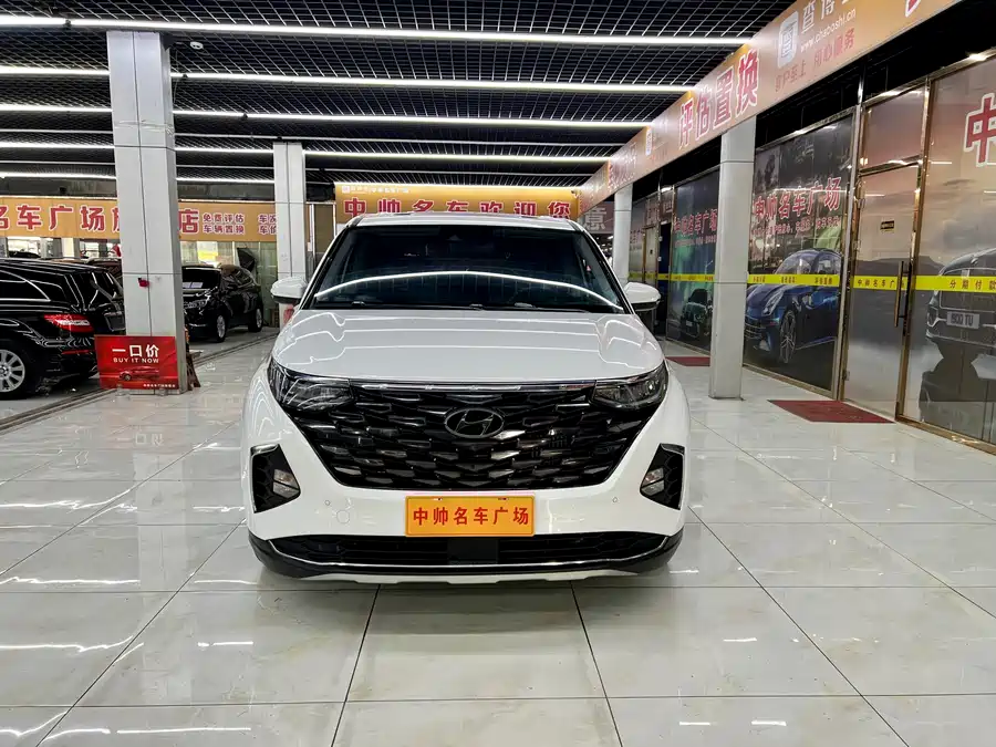 Hyundai Custo