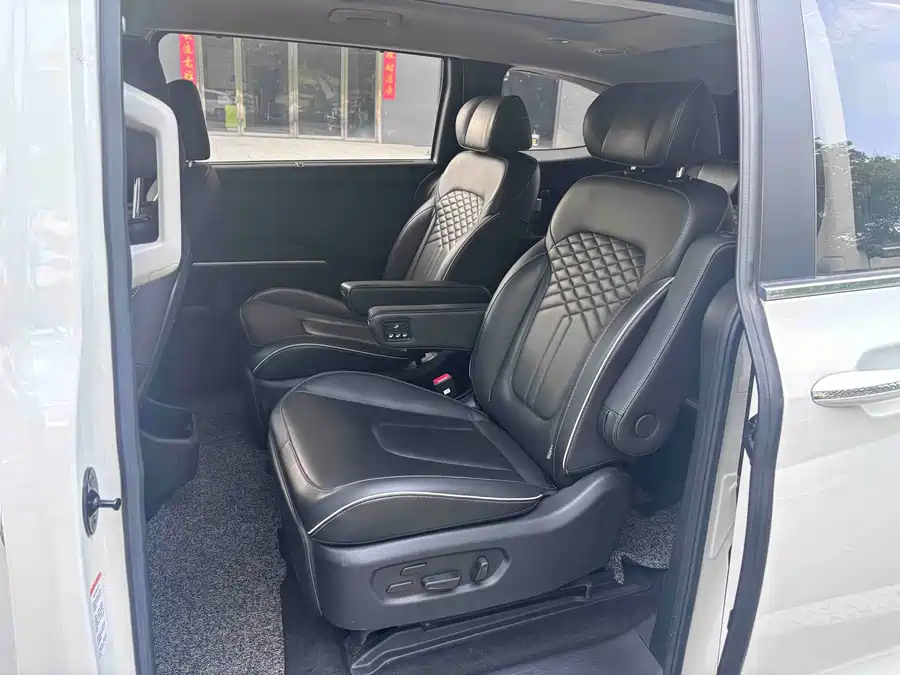 Hyundai Custo