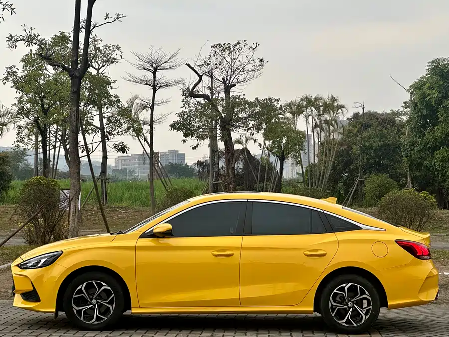 MG 5