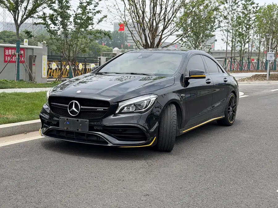 Mercedes Benz CLA AMG