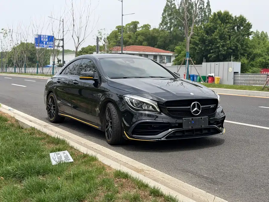 Mercedes Benz CLA AMG