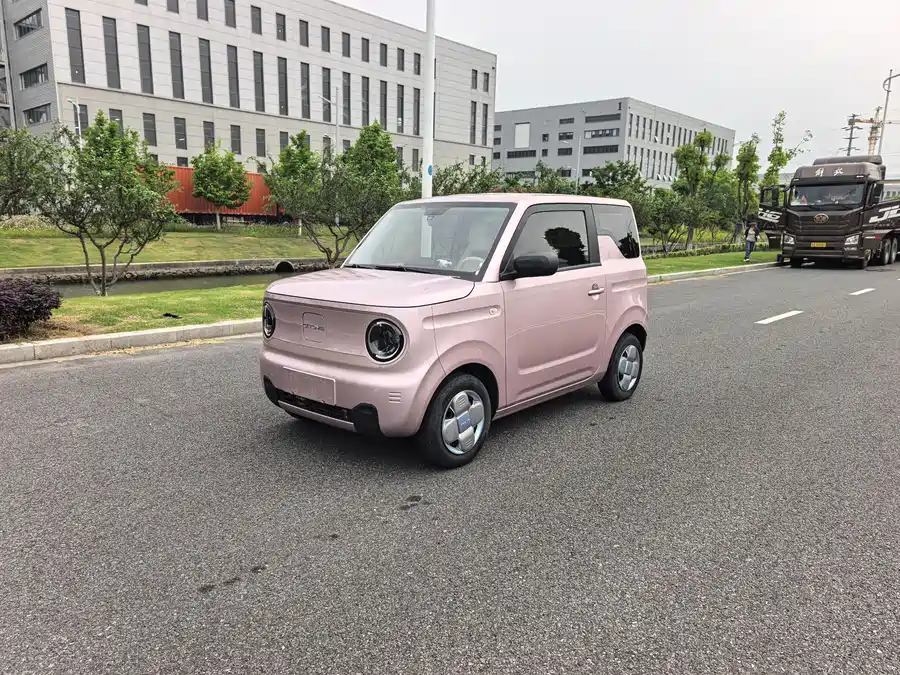 Geely Panda