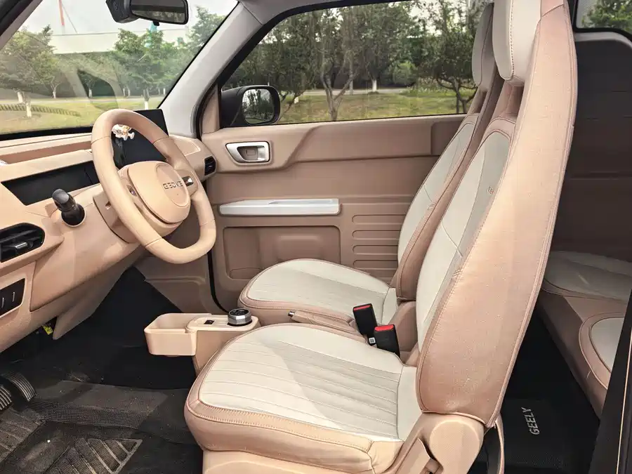 Geely Panda