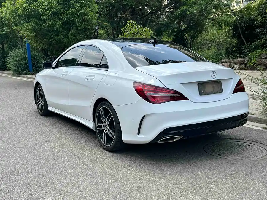Mercedes-Benz CLA