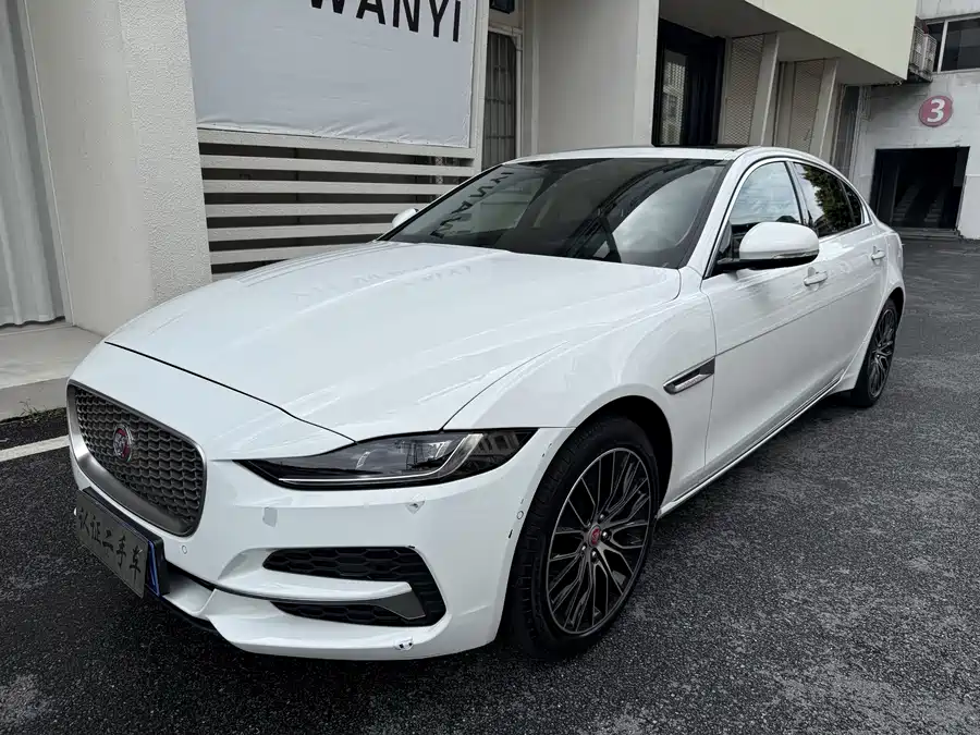 Jaguar XEL