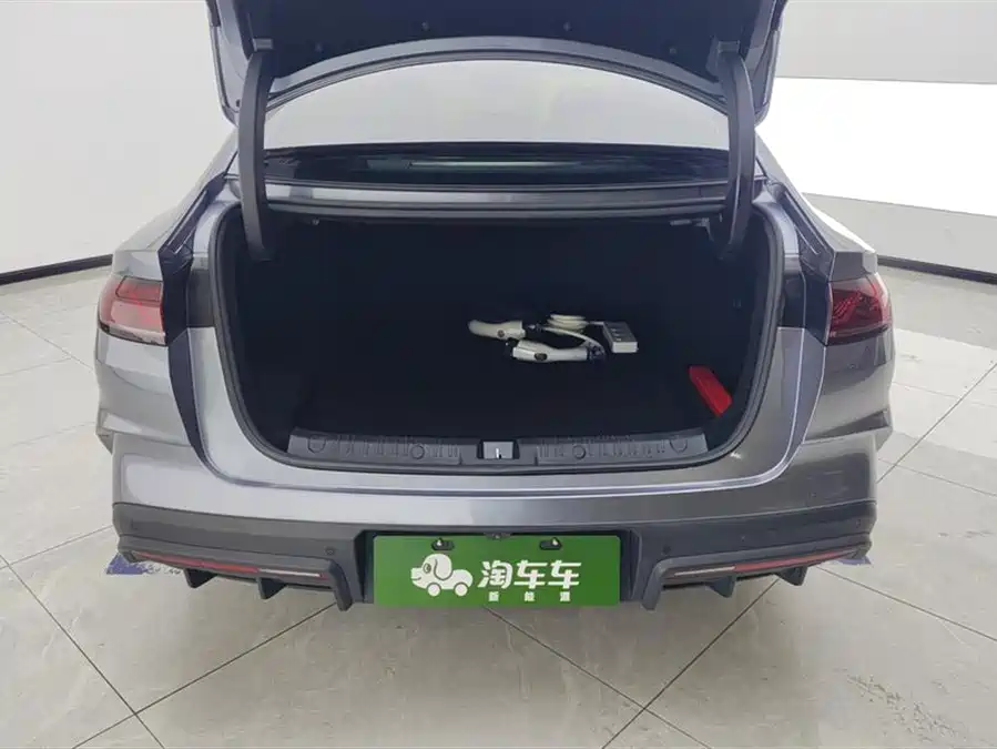 BYD Qin L