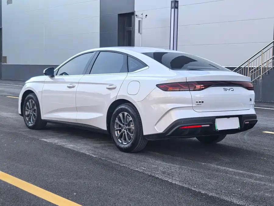 BYD Qin L