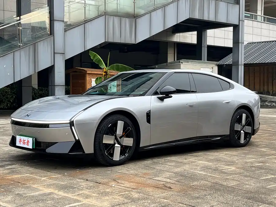 Xpeng P7