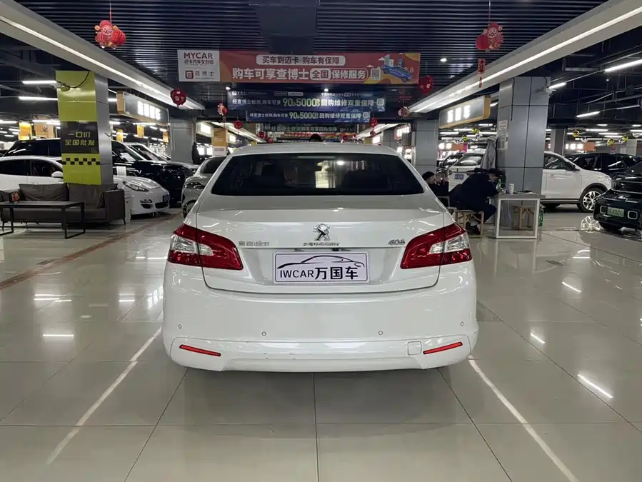 Peugeot 408
