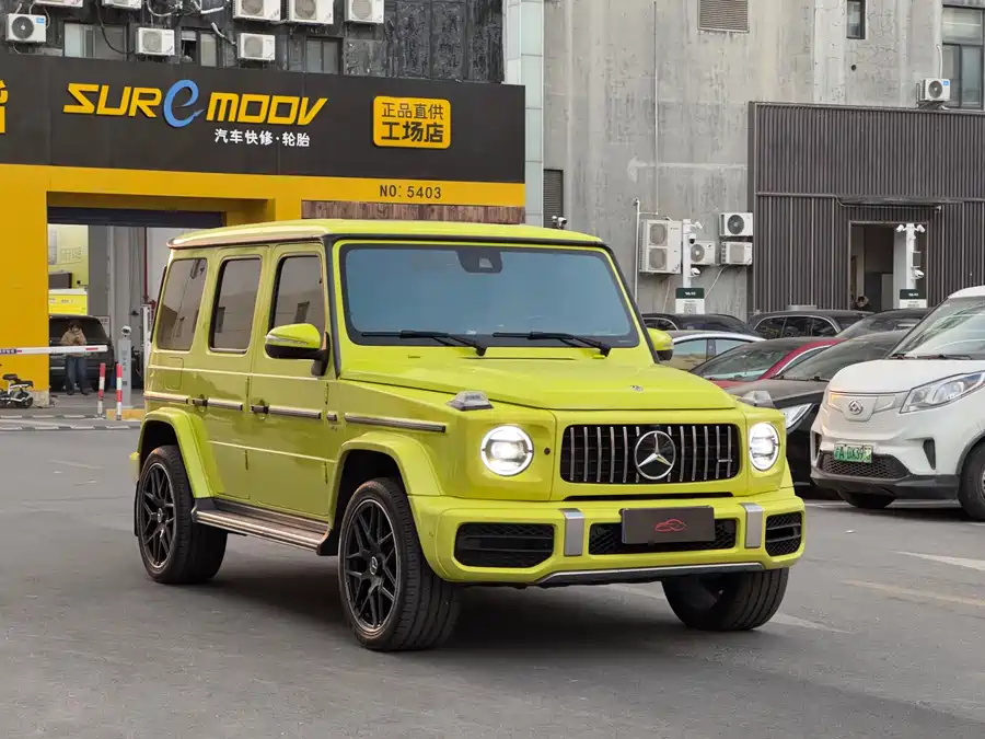 Mercedes Benz G-rated