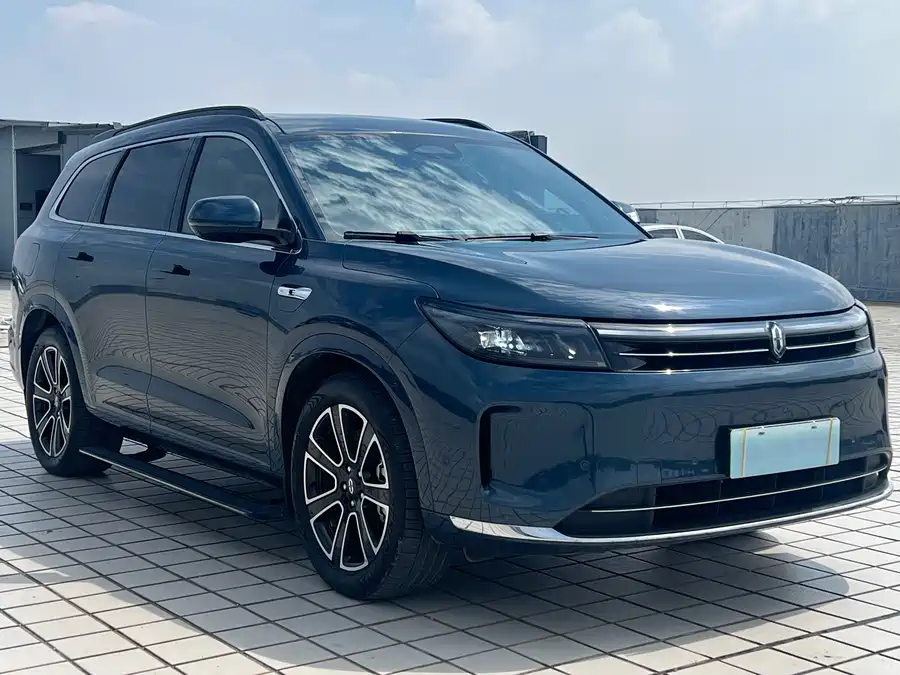 AITO Wenjie M7