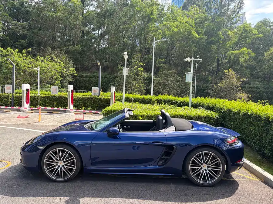 Porsche 718