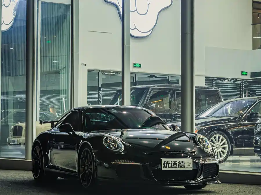 Porsche 911