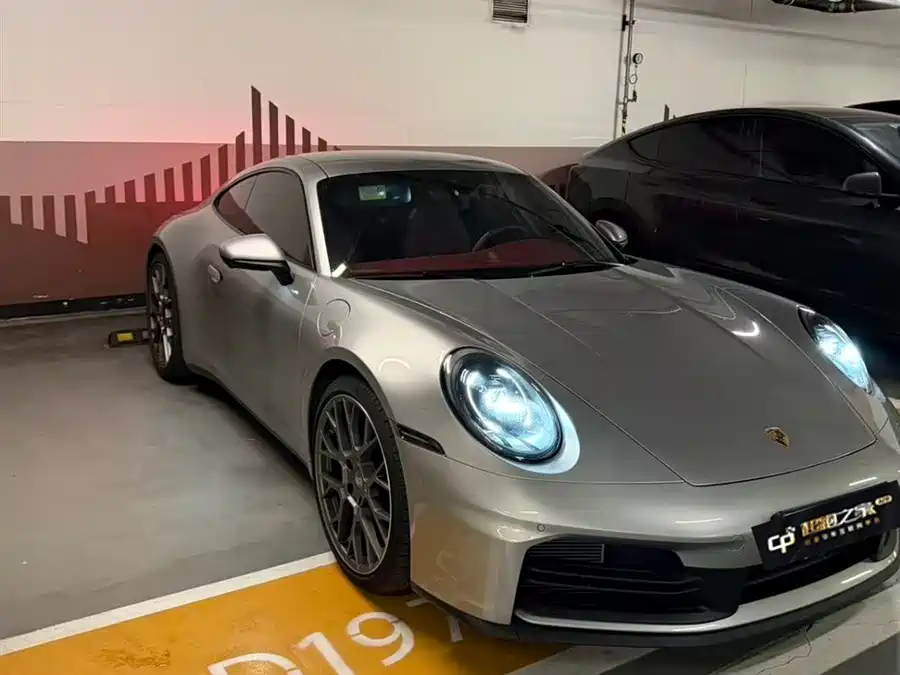 Porsche 911