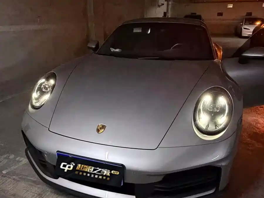 Porsche 911