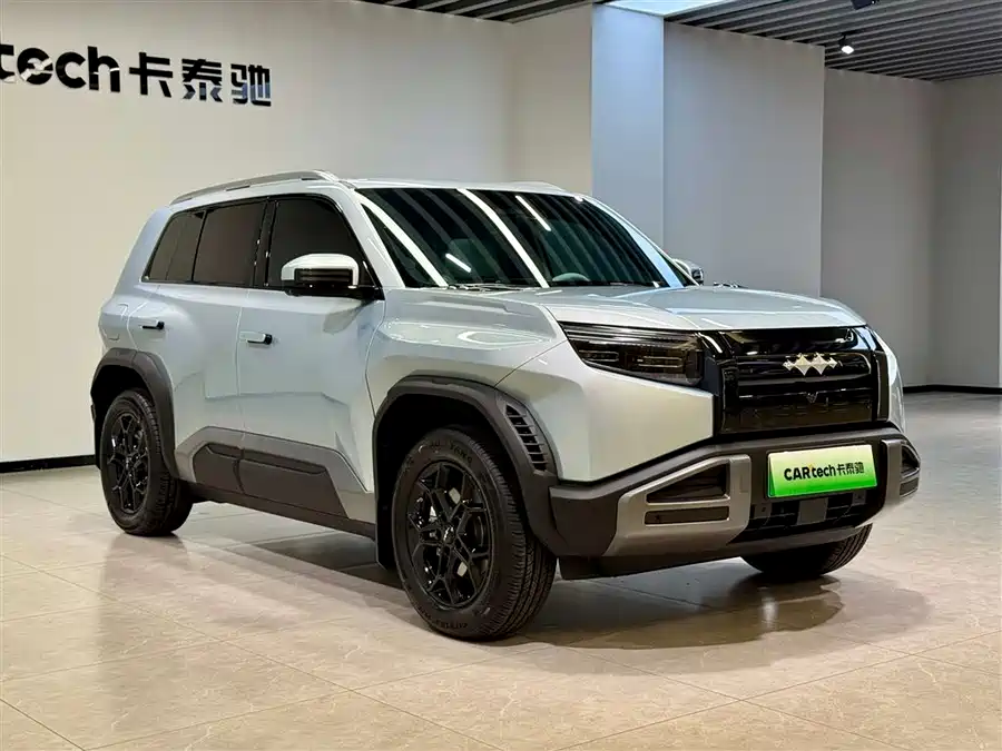 BYD Leopard Titanium 3