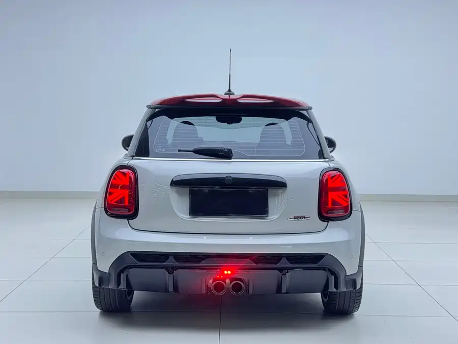 MINI JCW