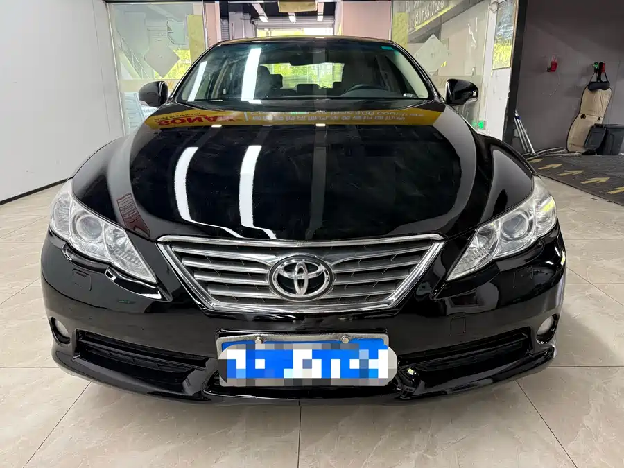 Toyota Reiz