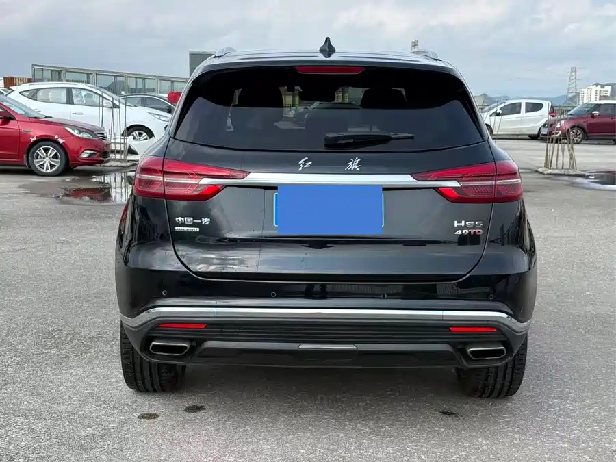 Hongqi HS5