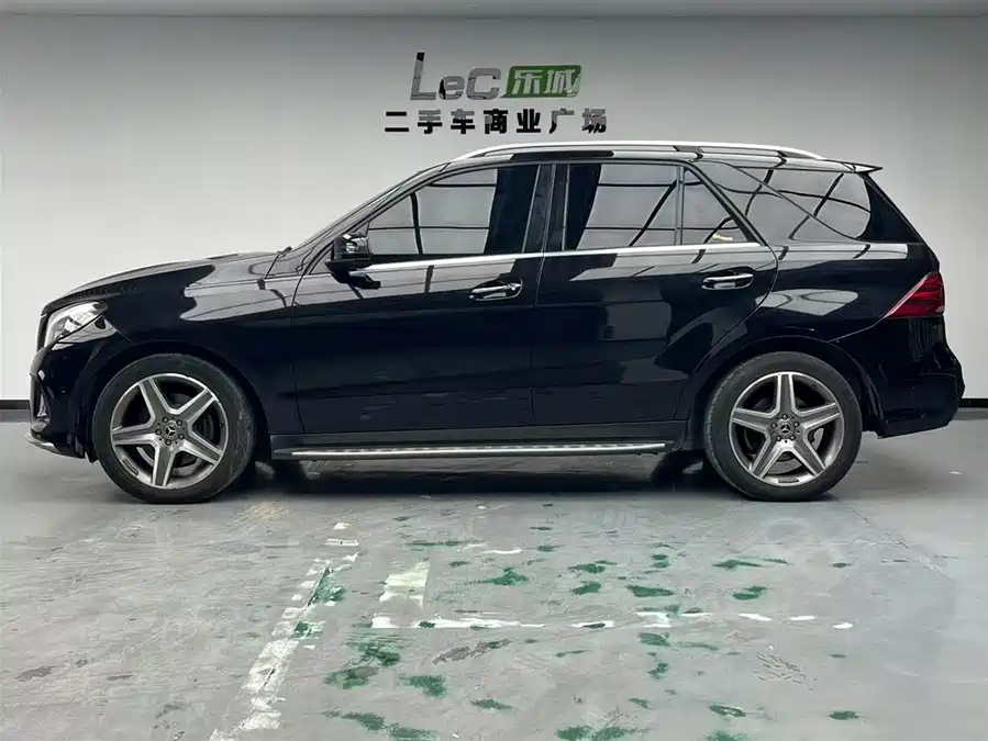 Mercedes Benz GLE (Imported)