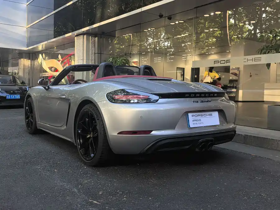 Porsche 718