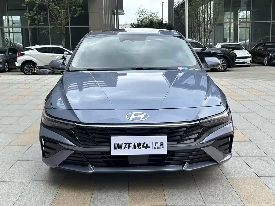 Hyundai Elantra