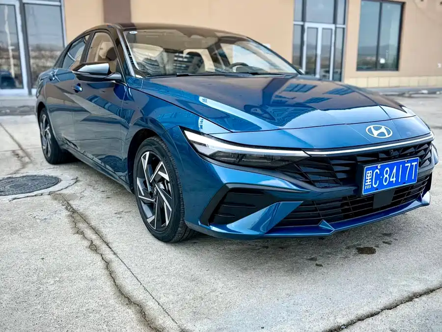 Hyundai Elantra