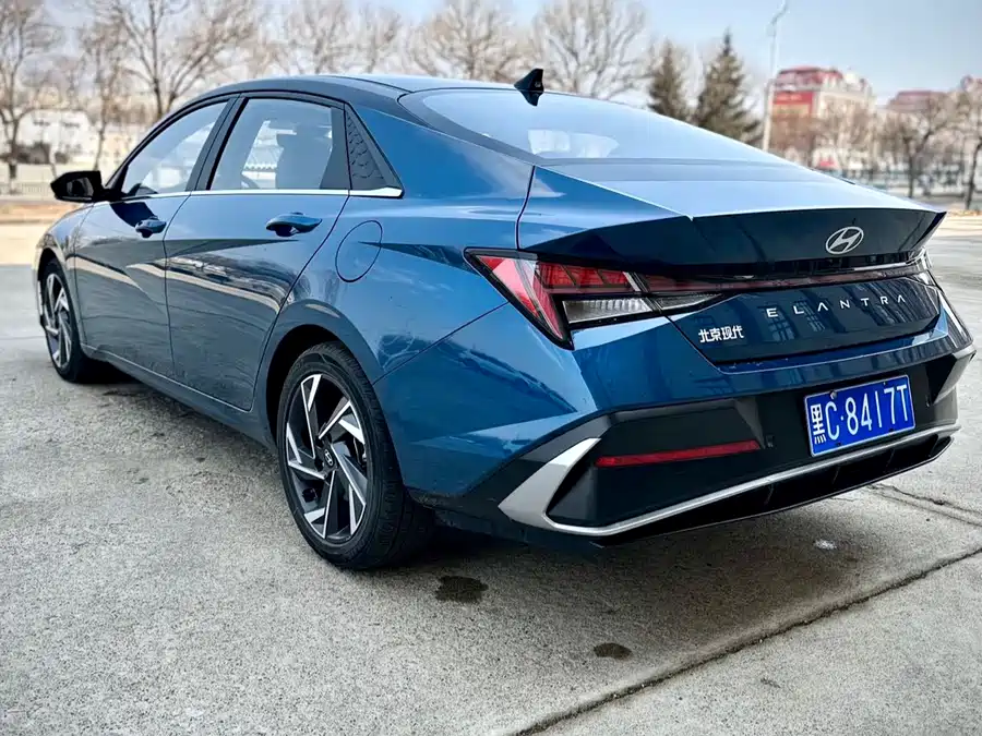 Hyundai Elantra