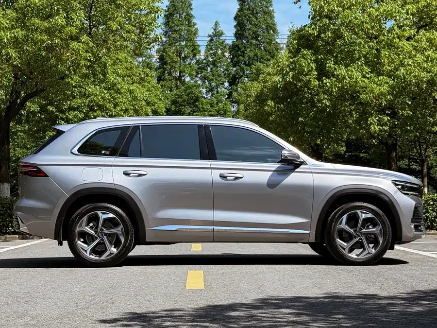 Geely Xingyue L