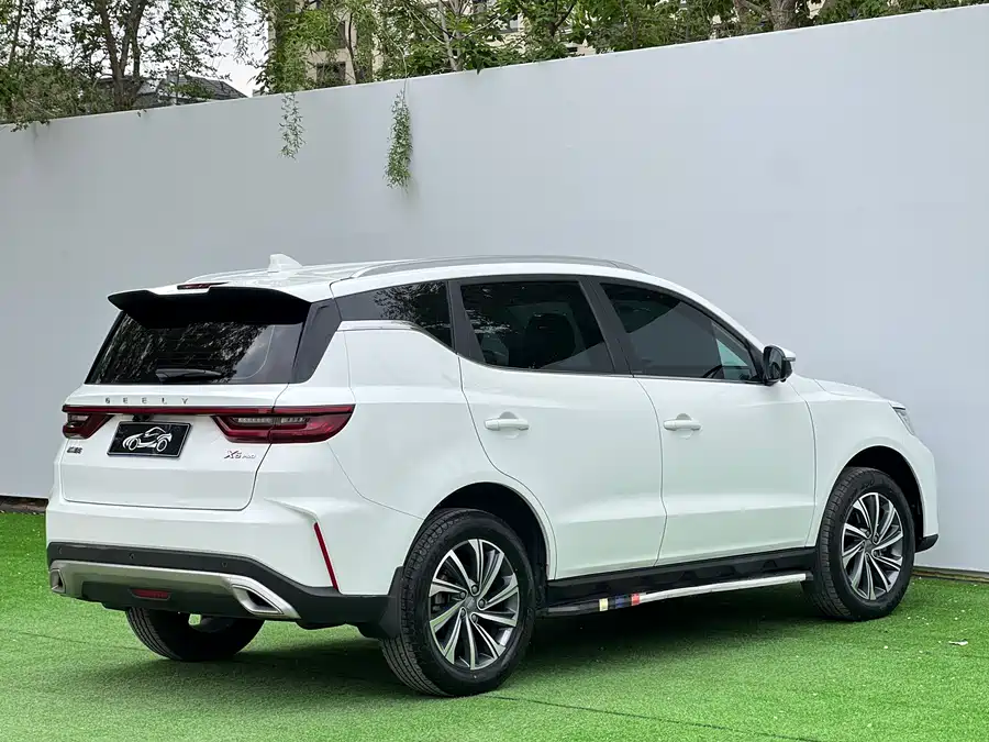 Geely Vision X6