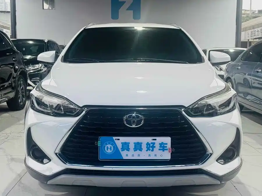 Toyota YARiS L
