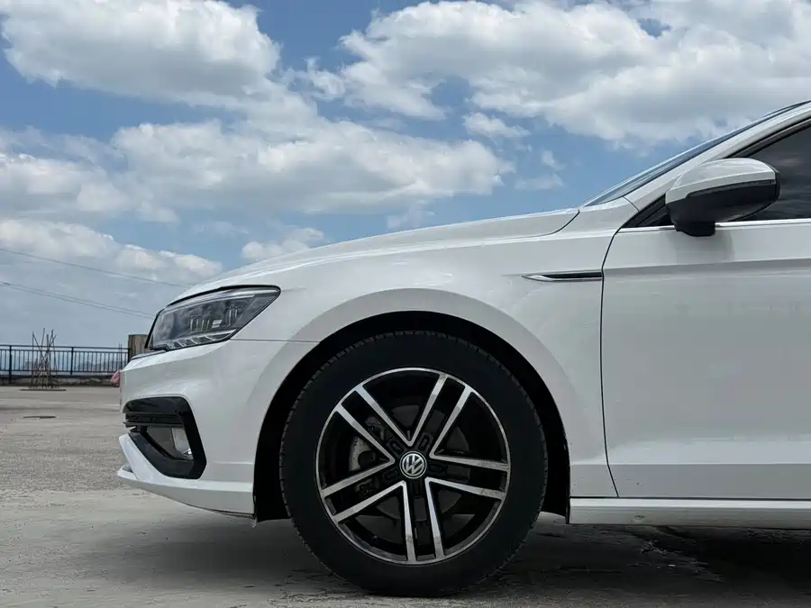 Volkswagen Lingdu