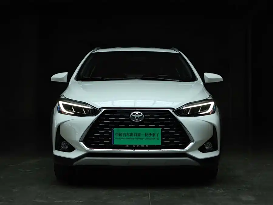 Toyota YARiS L