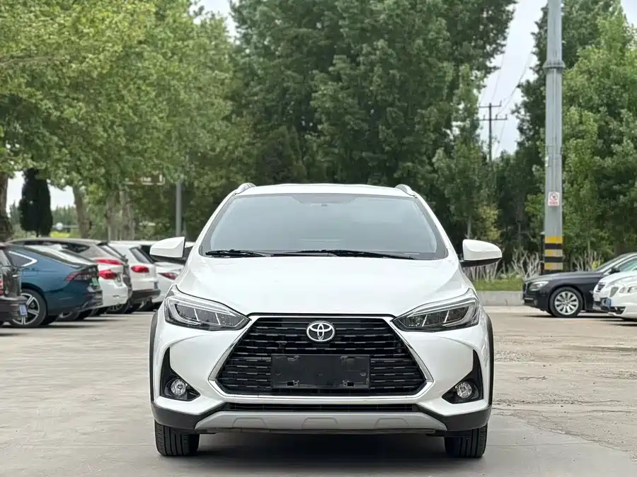 Toyota YARiS L