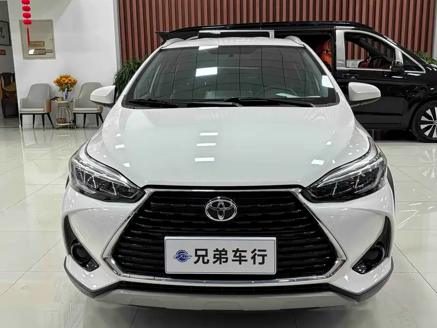 Toyota YARiS L