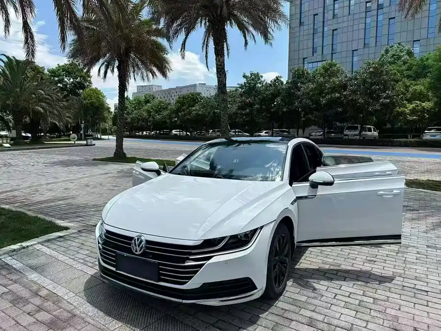 Volkswagen FAW- CC